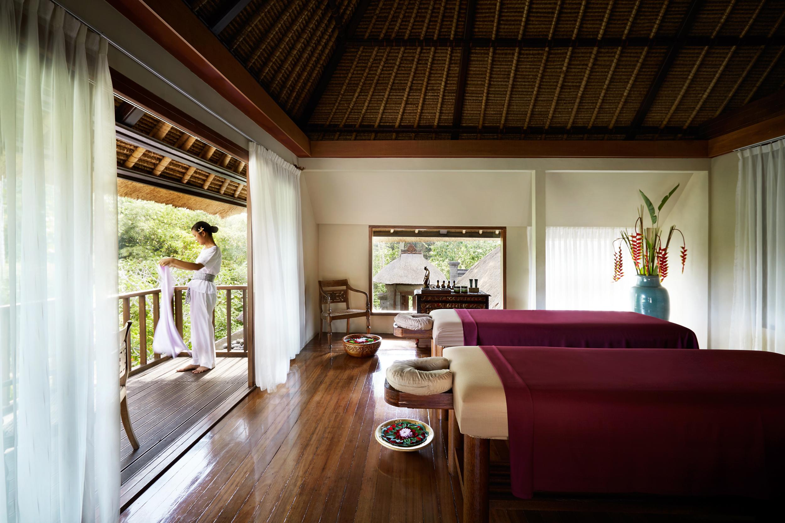 Kamandalu Ubud Exterior photo